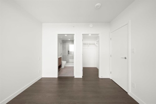 1104-13725 George Junction Avenue, Surrey, BC 