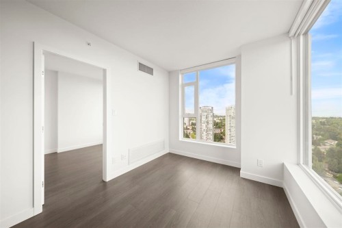 1104-13725 George Junction Avenue, Surrey, BC 