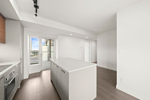 1104-13725 George Junction Avenue, Surrey, BC 