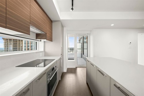 1104-13725 George Junction Avenue, Surrey, BC 