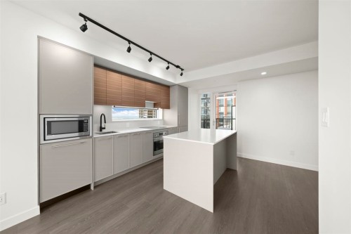 1104-13725 George Junction Avenue, Surrey, BC 