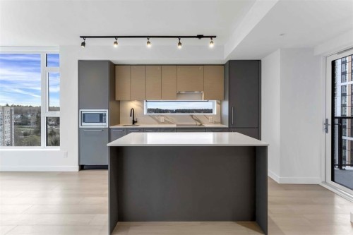 1104-13725 George Junction Avenue, Surrey, BC 