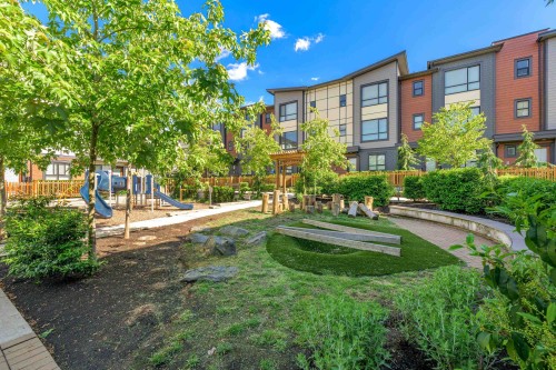 24-20150 81 Avenue, Langley, BC 