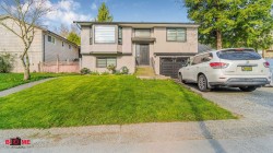 6661 141 Street  Surrey, BC V3W 6X1