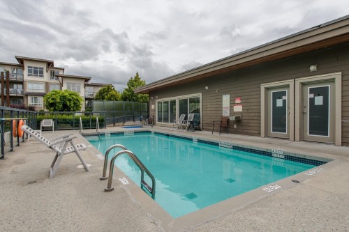 15988 26 Avenue, Surrey, BC 