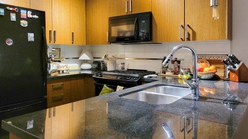 15988 26 Avenue, Surrey, BC 