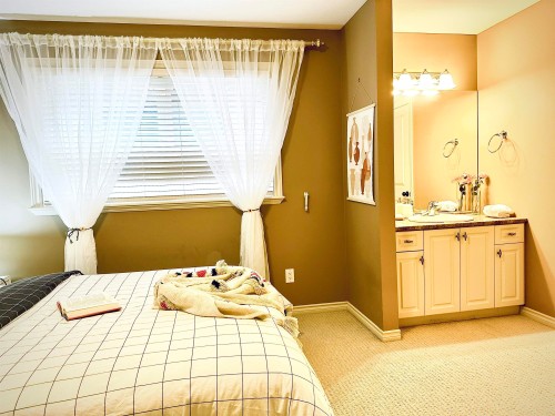 7227 199A Street, Langley, BC 