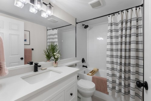 104-20177 54A Avenue, Langley, BC 