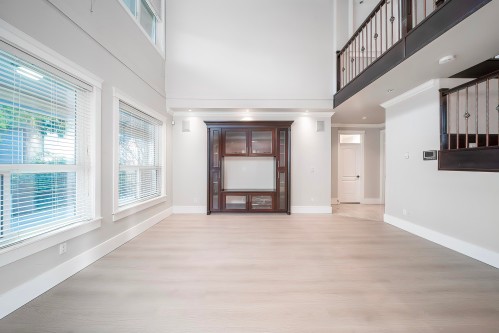 14065 102A Avenue, Surrey, BC 