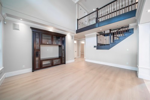 14065 102A Avenue, Surrey, BC 