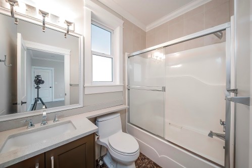 14065 102A Avenue, Surrey, BC 