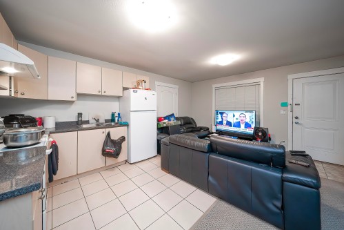 14065 102A Avenue, Surrey, BC 