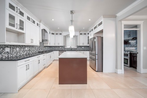 14065 102A Avenue, Surrey, BC 