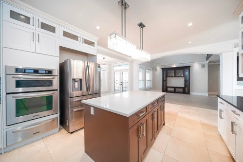 14065 102A Avenue, Surrey, BC 