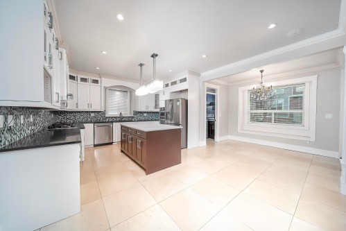 14065 102A Avenue, Surrey, BC 