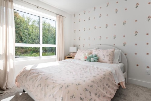 16-5993 143 Street, Surrey, BC 