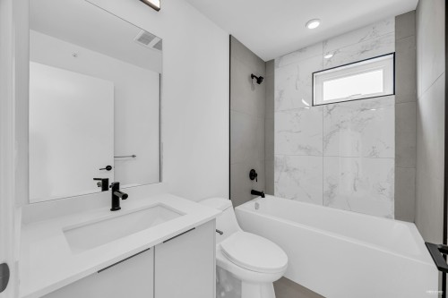 31-7670 207 Street, Langley, BC 