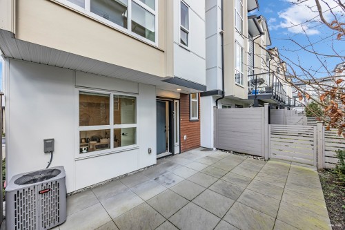 31-7670 207 Street, Langley, BC 