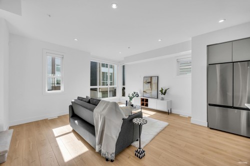 31-7670 207 Street, Langley, BC 