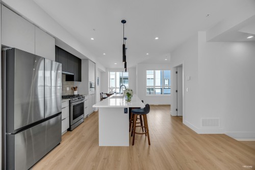 31-7670 207 Street, Langley, BC 