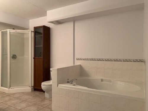 #201-15549 Marine Drive, White Rock, BC 