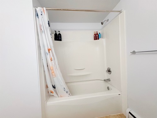 84-17714 60 Avenue, Surrey, BC 