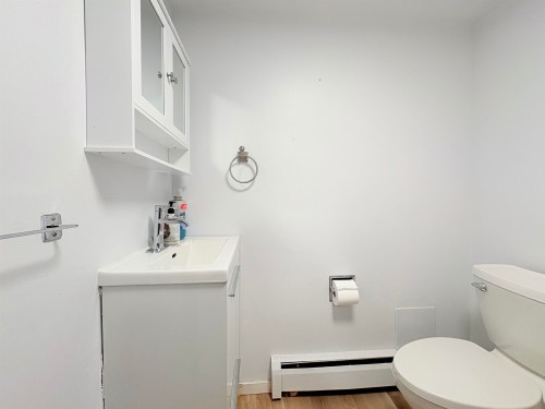 84-17714 60 Avenue, Surrey, BC 