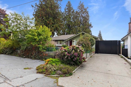 11564 97 Avenue, Surrey, BC 