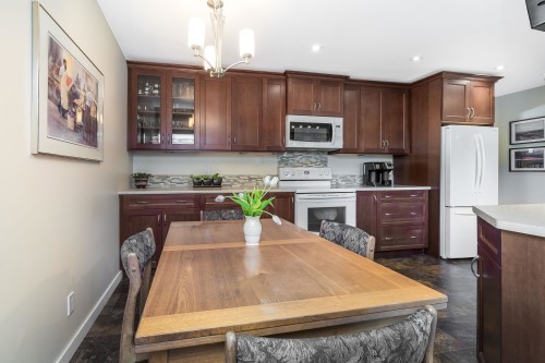 11564 97 Avenue, Surrey, BC 