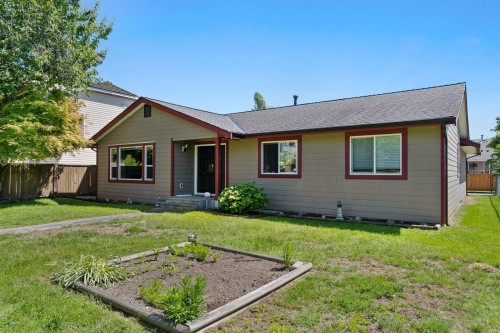 18768 64 Avenue, Surrey, BC 