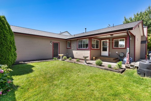 18768 64 Avenue, Surrey, BC 