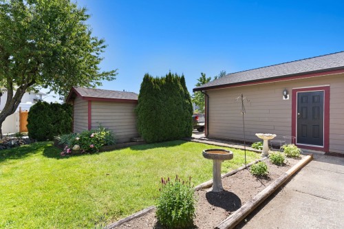 18768 64 Avenue, Surrey, BC 