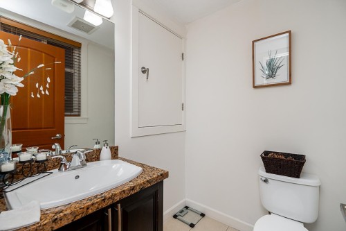 75-20738 84 Avenue, Langley, BC 