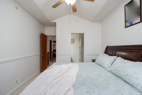 75-20738 84 Avenue, Langley, BC 