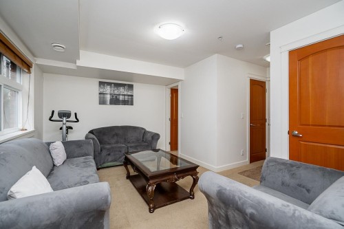 75-20738 84 Avenue, Langley, BC 