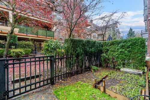 75-20738 84 Avenue, Langley, BC 