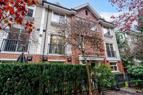 75-20738 84 Avenue, Langley, BC 