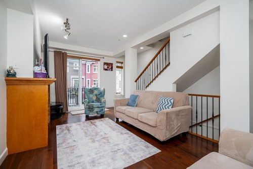 75-20738 84 Avenue, Langley, BC 