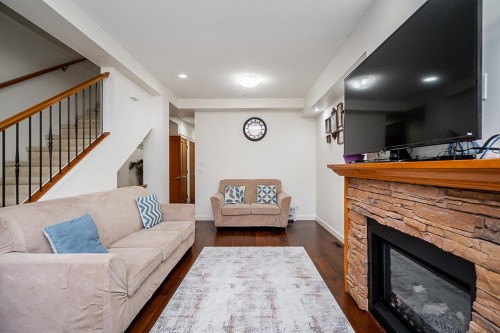 75-20738 84 Avenue, Langley, BC 