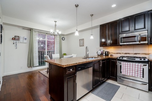 75-20738 84 Avenue, Langley, BC 