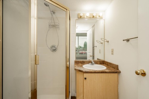 210-9278 120, Surrey, BC 