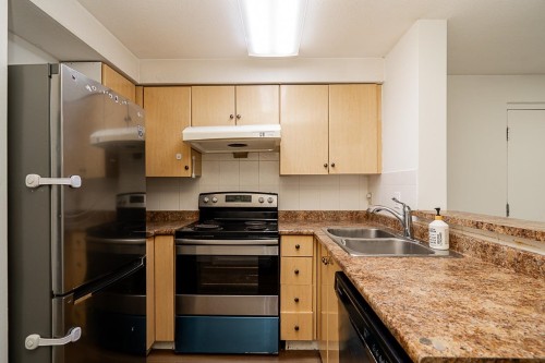 210-9278 120, Surrey, BC 