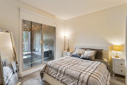 102-15385 101A Avenue, Surrey, BC 