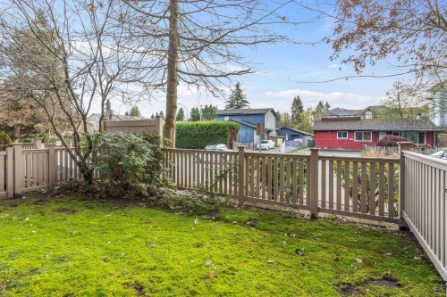 102-15385 101A Avenue, Surrey, BC 