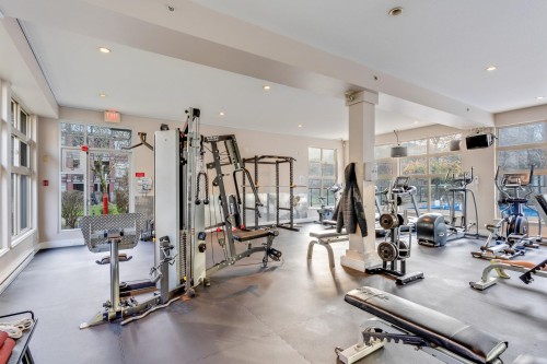 102-15385 101A Avenue, Surrey, BC 