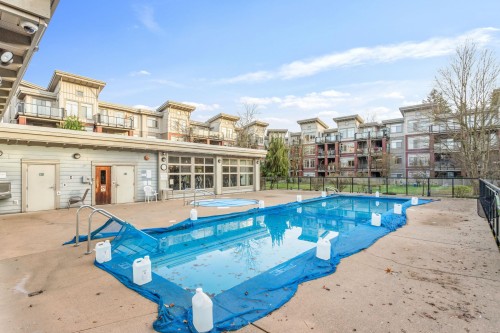 102-15385 101A Avenue, Surrey, BC 