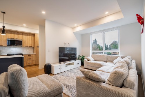 13-10527 155 Street, Surrey, BC 