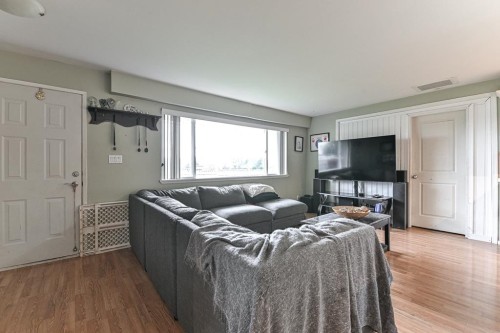 2561 Ross Road, Abbotsford, BC 