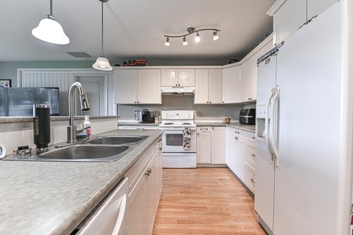 2561 Ross Road, Abbotsford, BC 