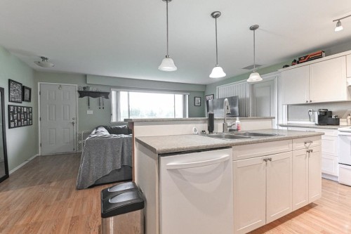 2561 Ross Road, Abbotsford, BC 